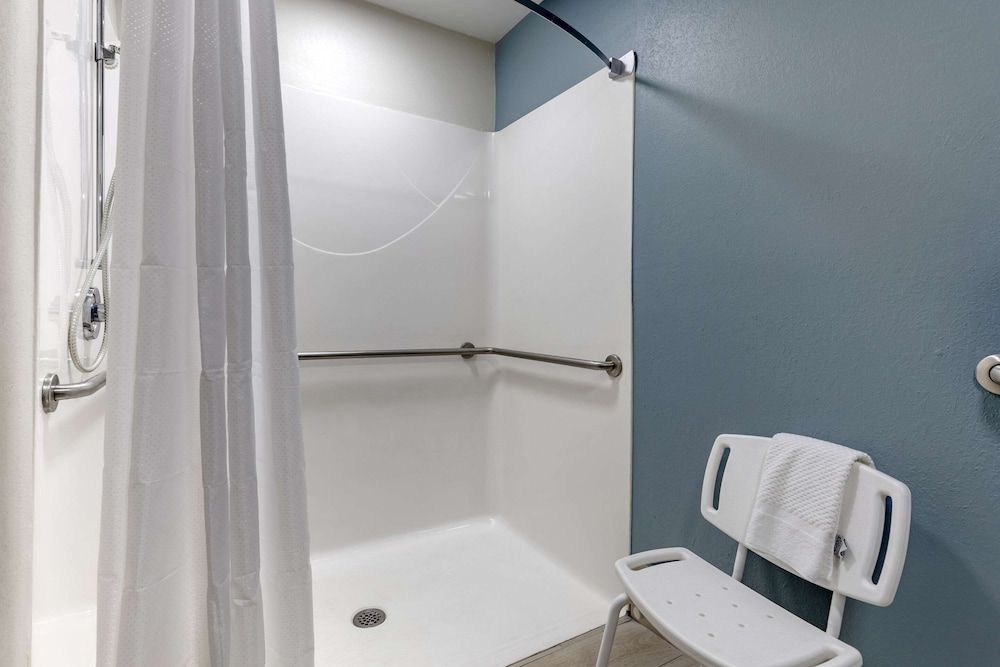 Sleep Inn & Suites Augusta West Near Fort Eisenhower Room, 1 King Bed, Accessible, Non Smoking 4