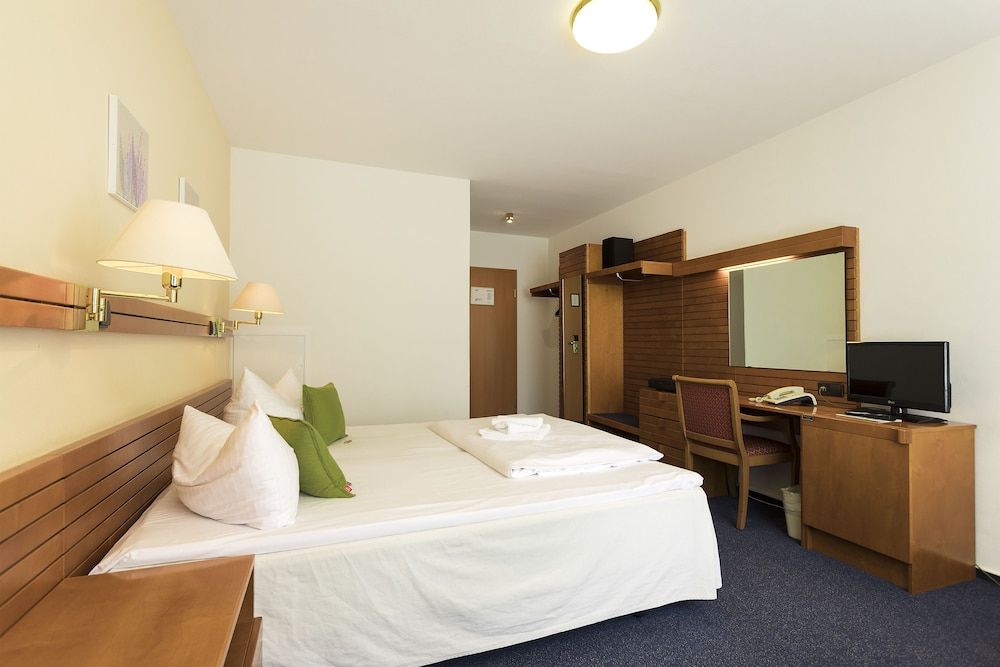 Hotel am See Standard Double Room 3