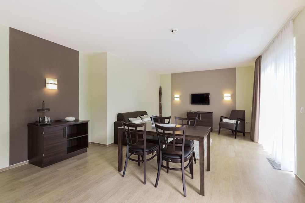 Hotel am See Family Double Room, 1 King Bed with Sofa bed, Non Smoking 4