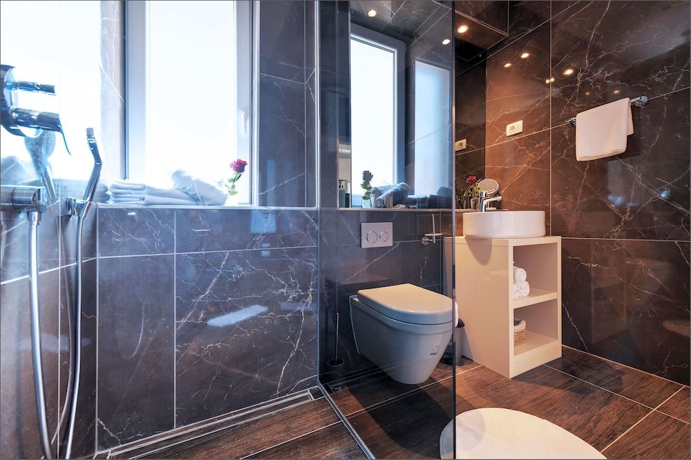 Via Porto Rooms Comfort Room, City View (4) 7