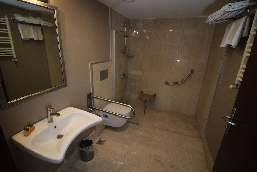 Family Quadruple Room, Multiple Beds