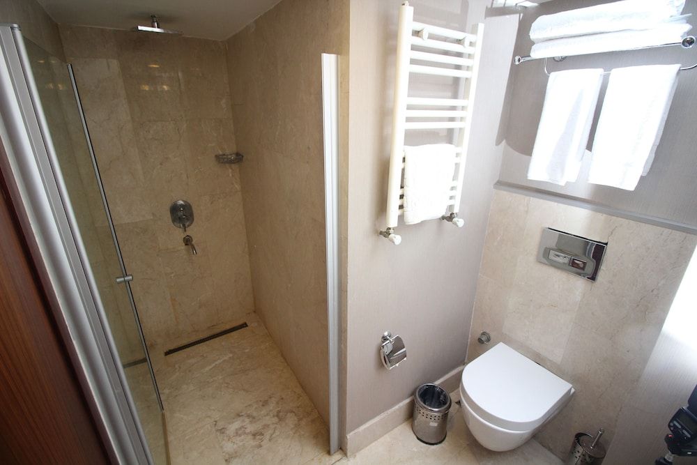 undefined Vali Erdogan Konuk Evi Hitit Otel 10