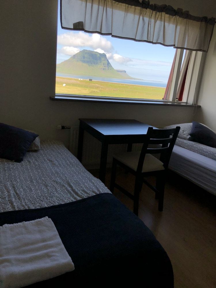 Grund guesthouse Economy Triple Room, Shared Bathroom 3