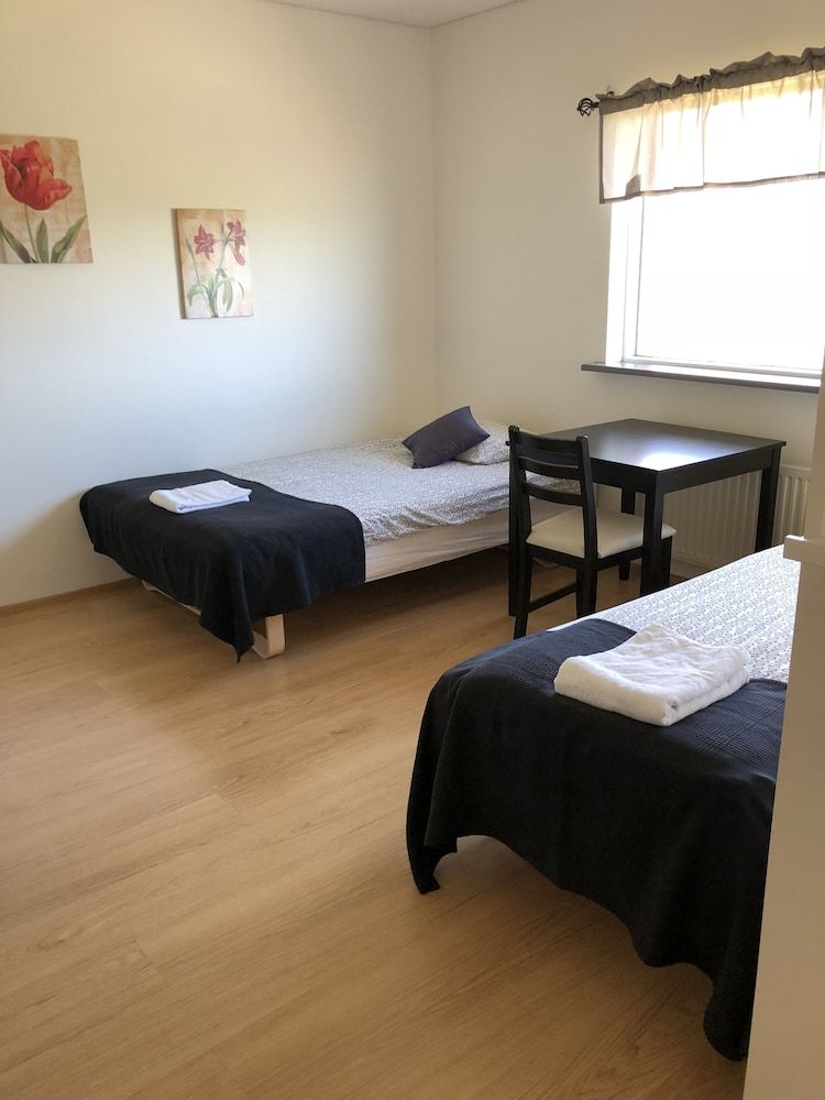 Grund guesthouse Economy Triple Room, Shared Bathroom 4