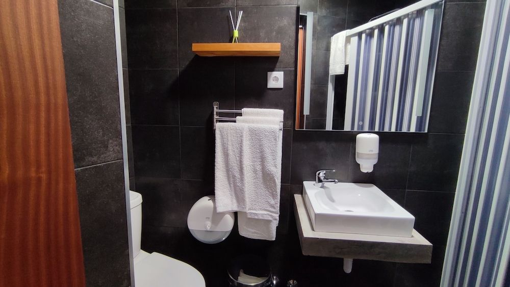 Atlantic 3 Bicas - Furnas Panoramic Double Room 9