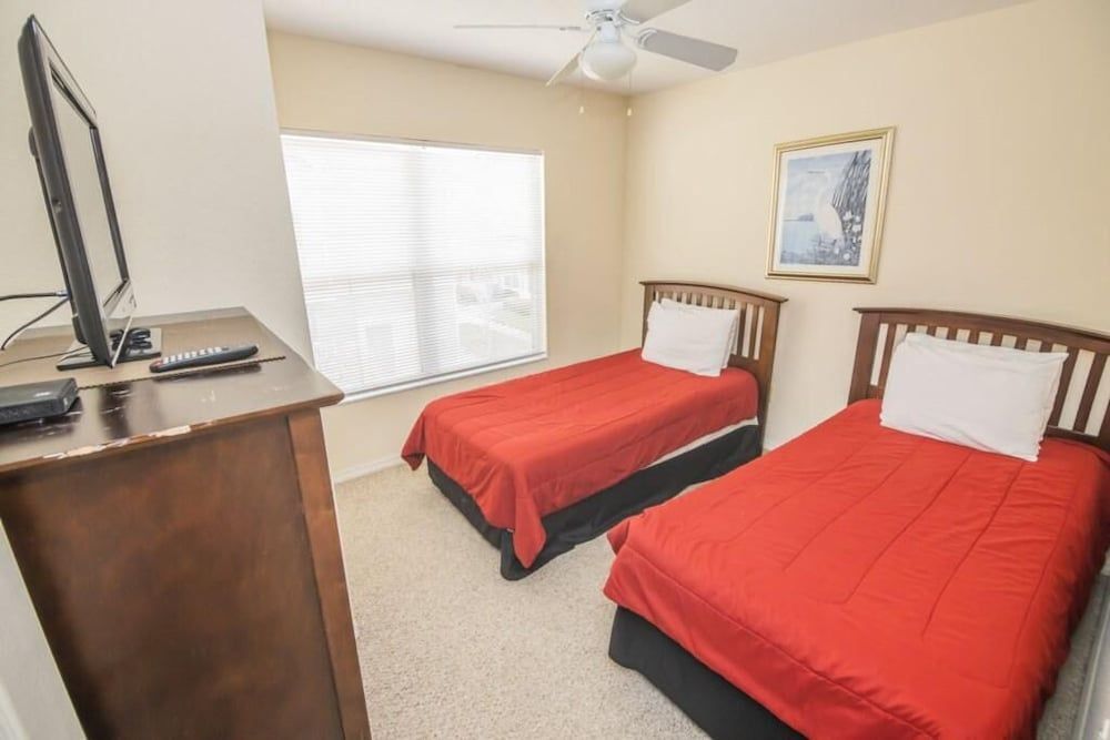 undefined Lin's Villas at Seven Dwarfs Condo 5