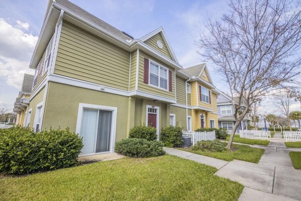 undefined Lin's Villas at Seven Dwarfs Condo 2