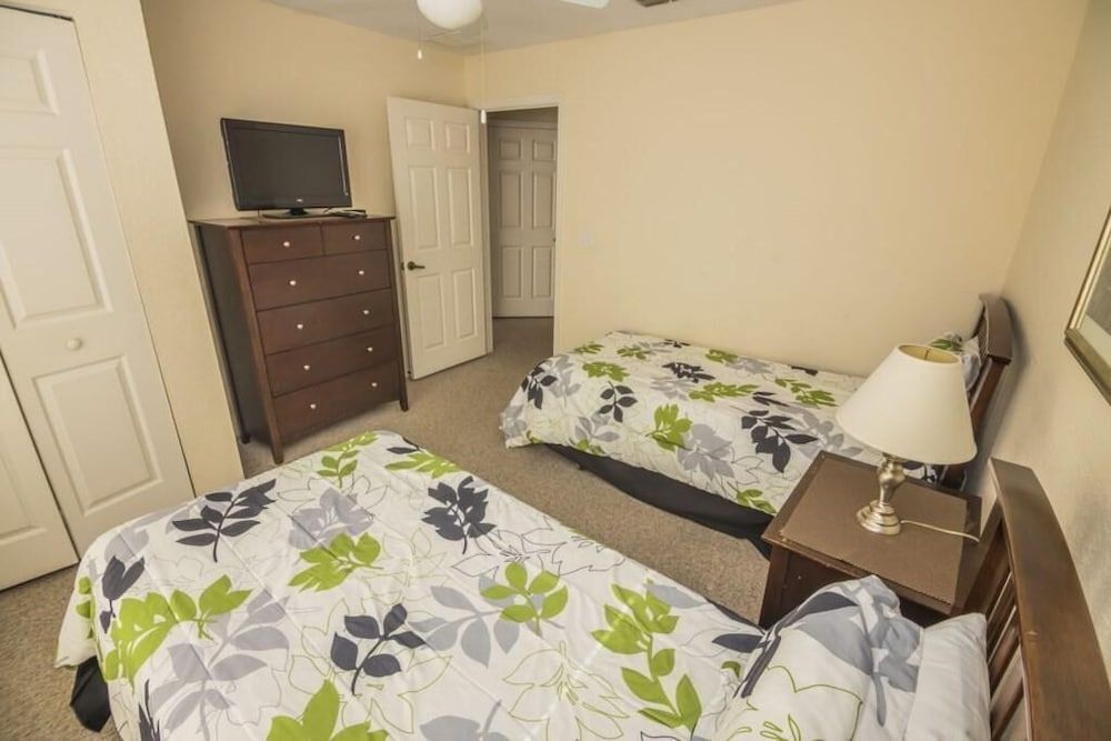 undefined Lin's Villas at Seven Dwarfs Condo 10