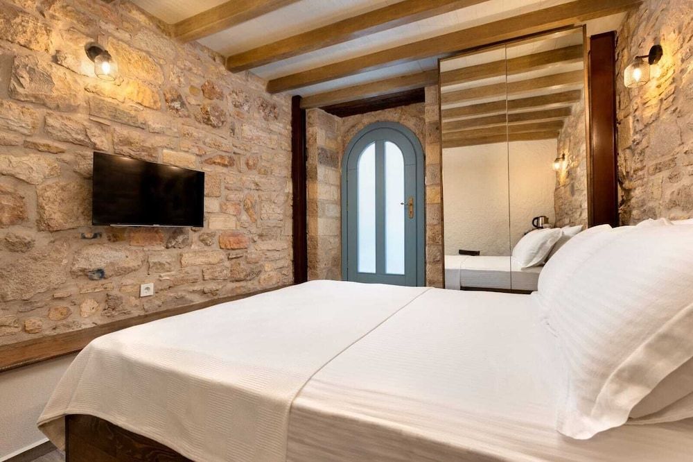 Eflin Haus Butik Hotel Standard Room, 1 Queen Bed, Courtyard View 3