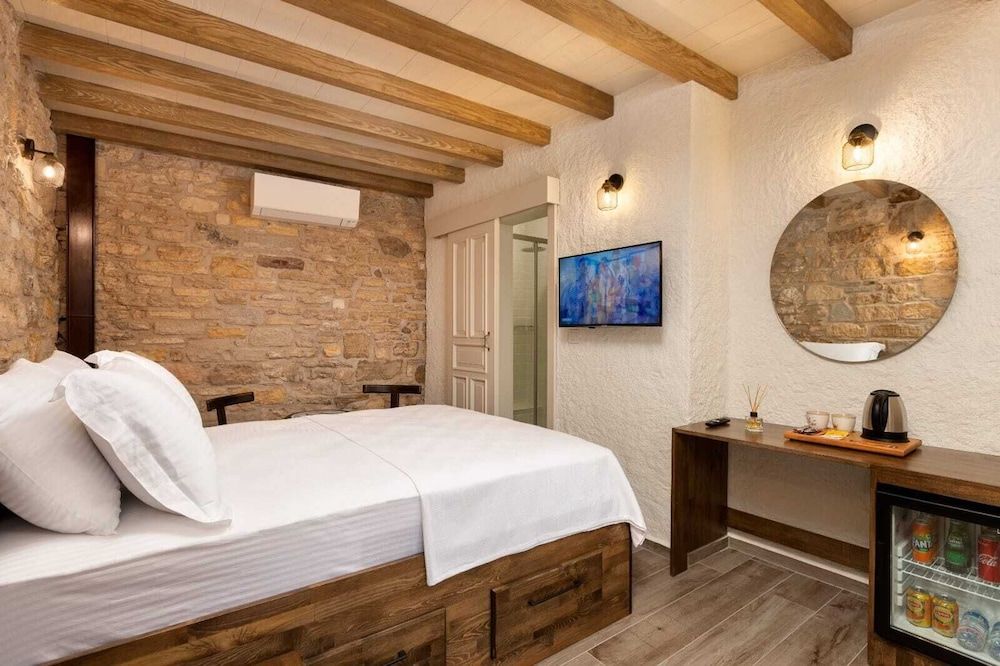 Eflin Haus Butik Hotel Standard Room, 1 Queen Bed, Courtyard View 2