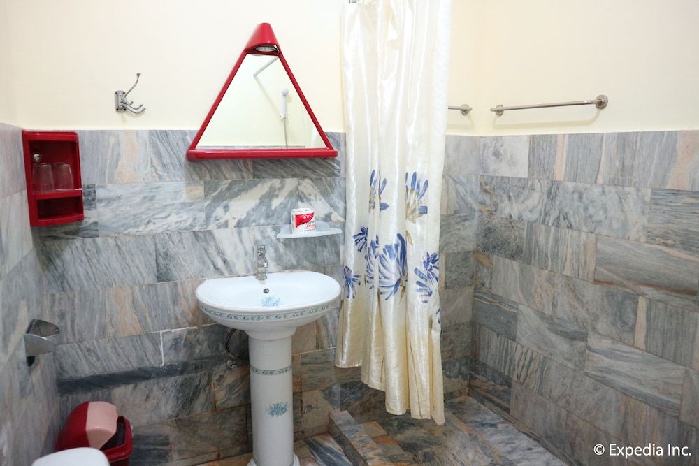 undefined La Isla Bonita Resort and Spa 9