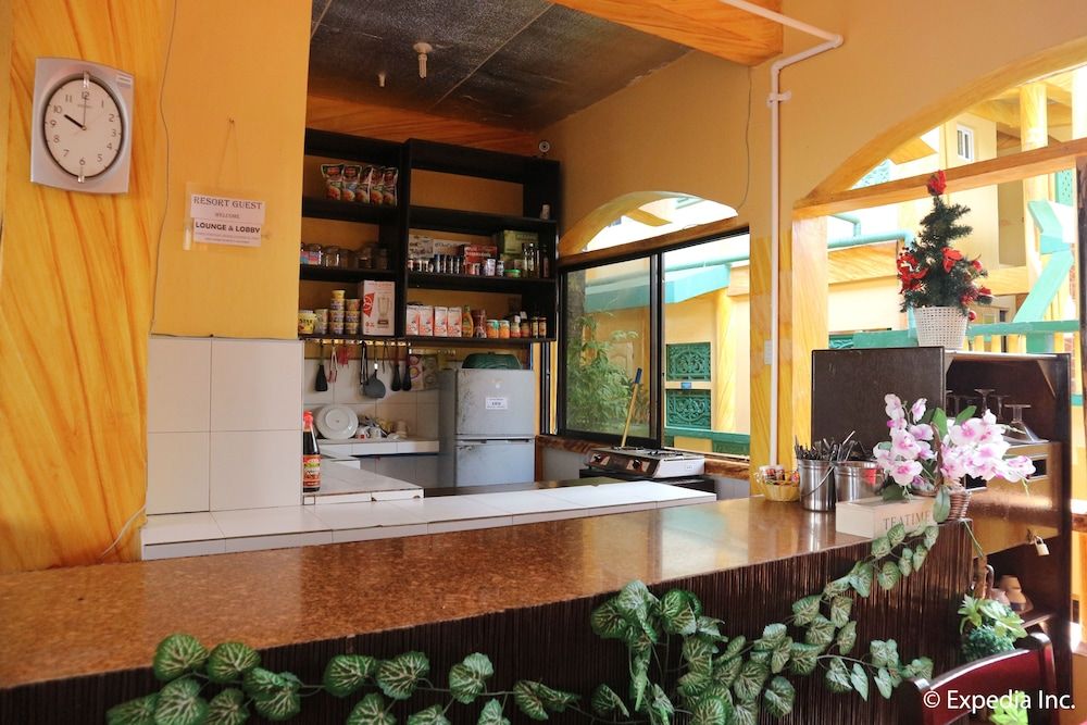 undefined La Isla Bonita Resort and Spa 3