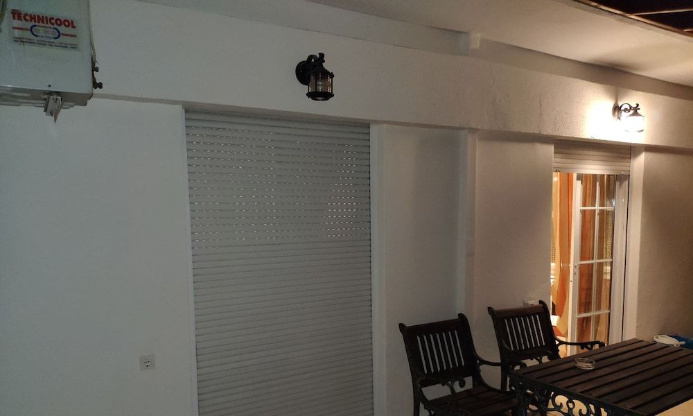 Travell Suite 11