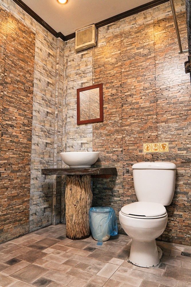 Green View Resort Deluxe Cabin 7