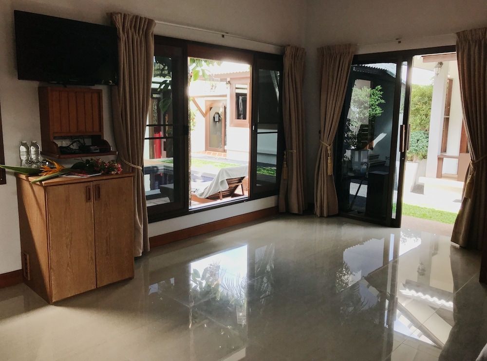 The Nest Samui Deluxe Double Room, Pool View 5