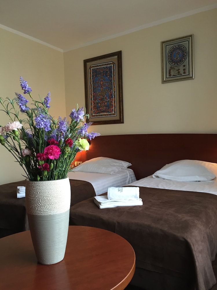 Hotel Gaja Double Room, 2 Twin Beds 2