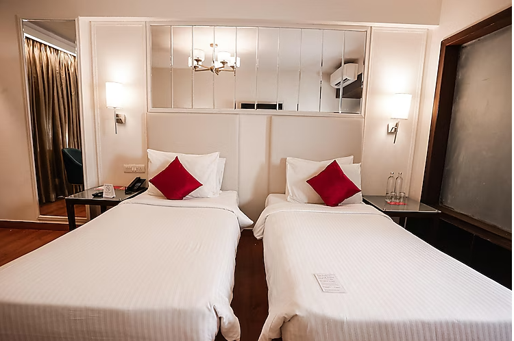 Deluxe Room, Twin Beds