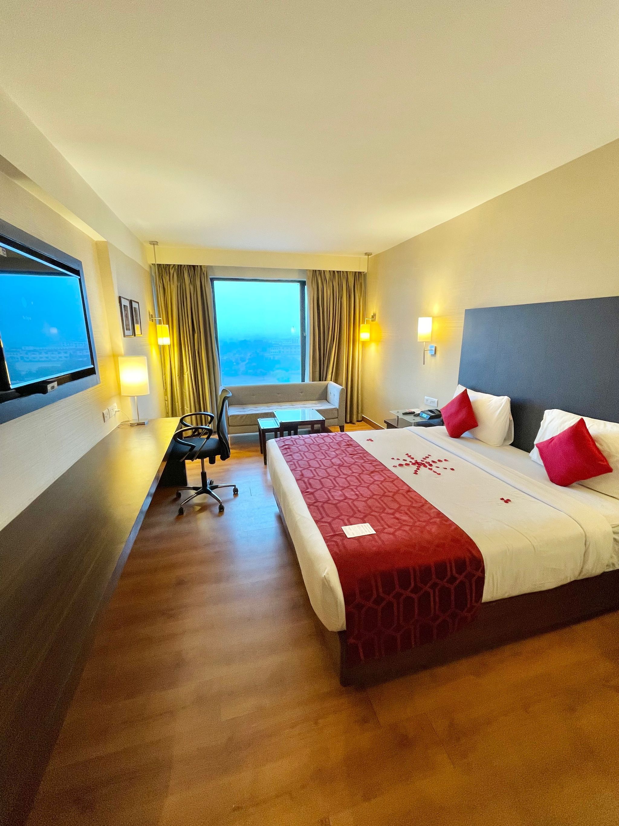 Dekuxe Double Room - HDFC - YCHS