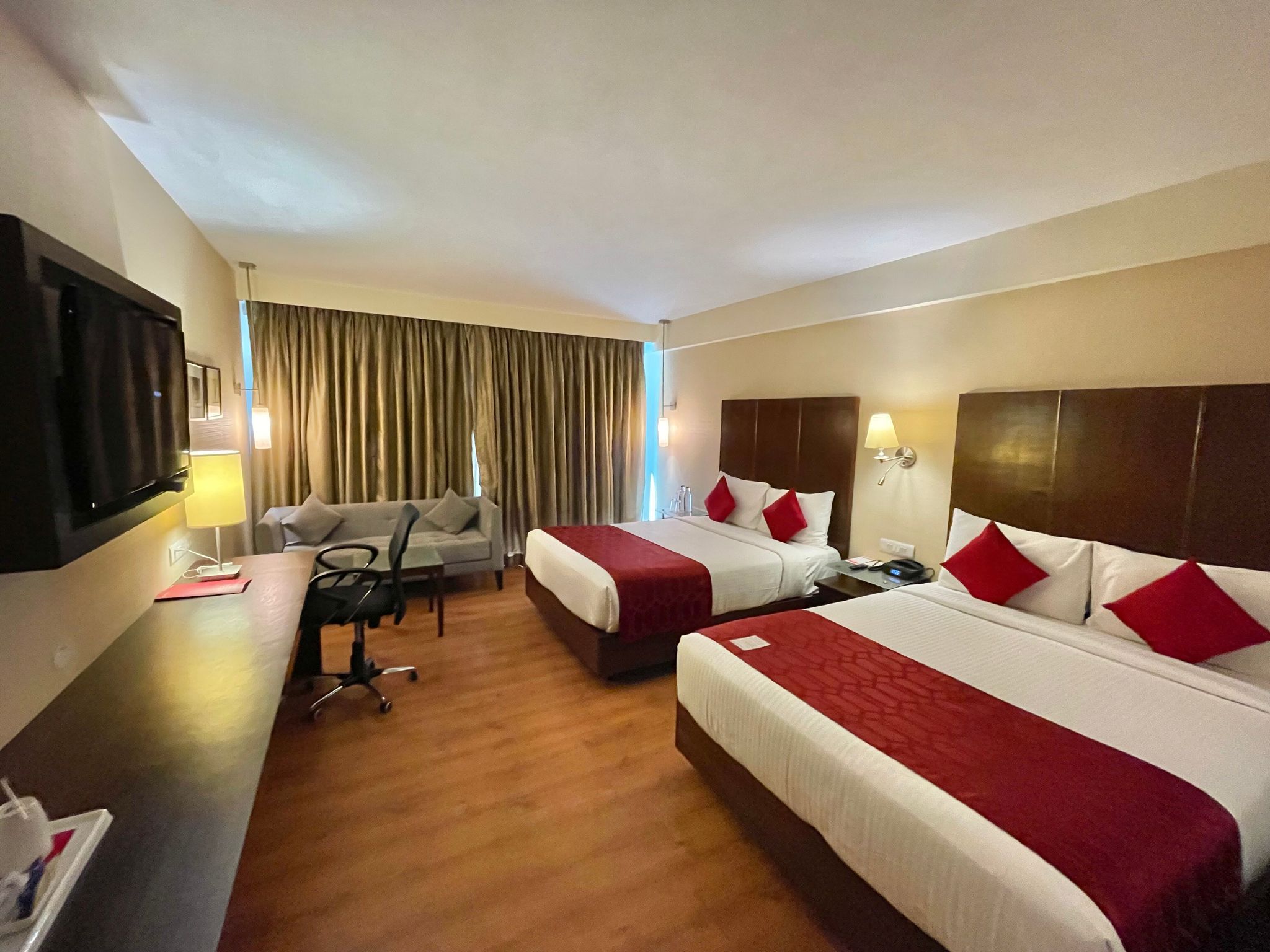 Dekuxe Double Room - HDFC - YCHS