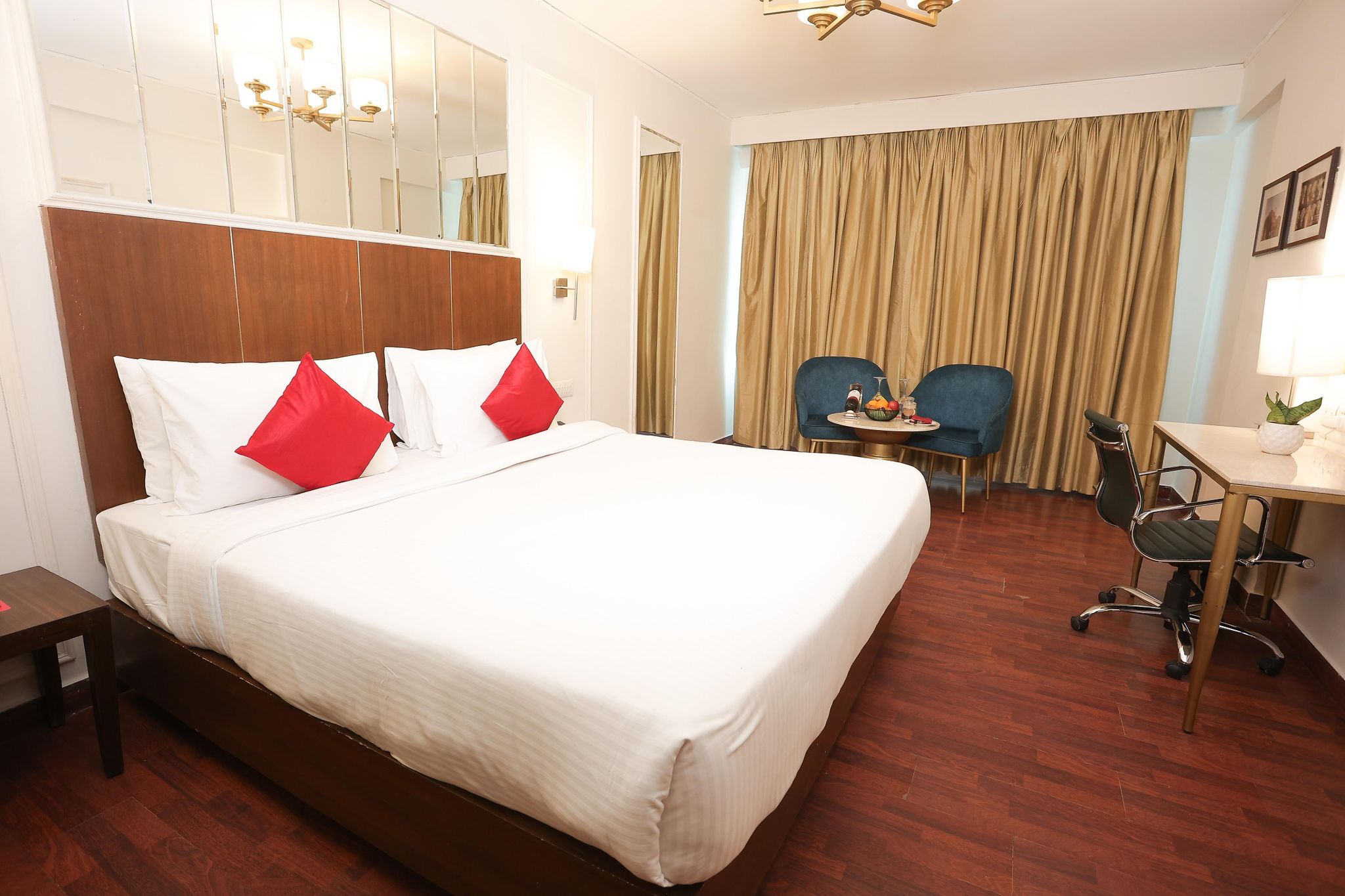 Dekuxe Double Room - HDFC - YCHS