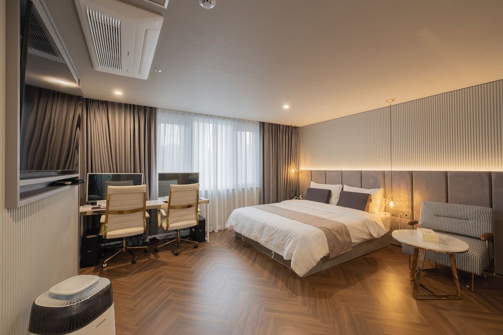 undefined DongRae Denbasta Hotel 3