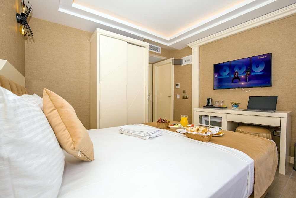 The Lea Hotel Economy Double Room 5