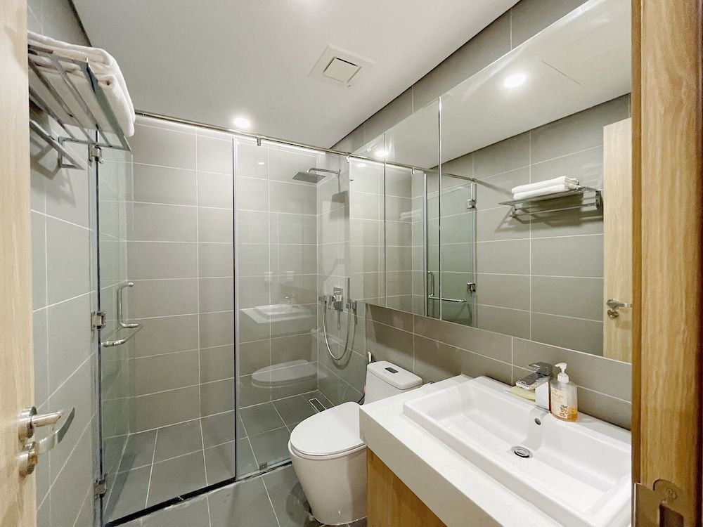 Lunetta Serviced Apartment Comfort Apartment, 2 Bedrooms, City View, Tower 13