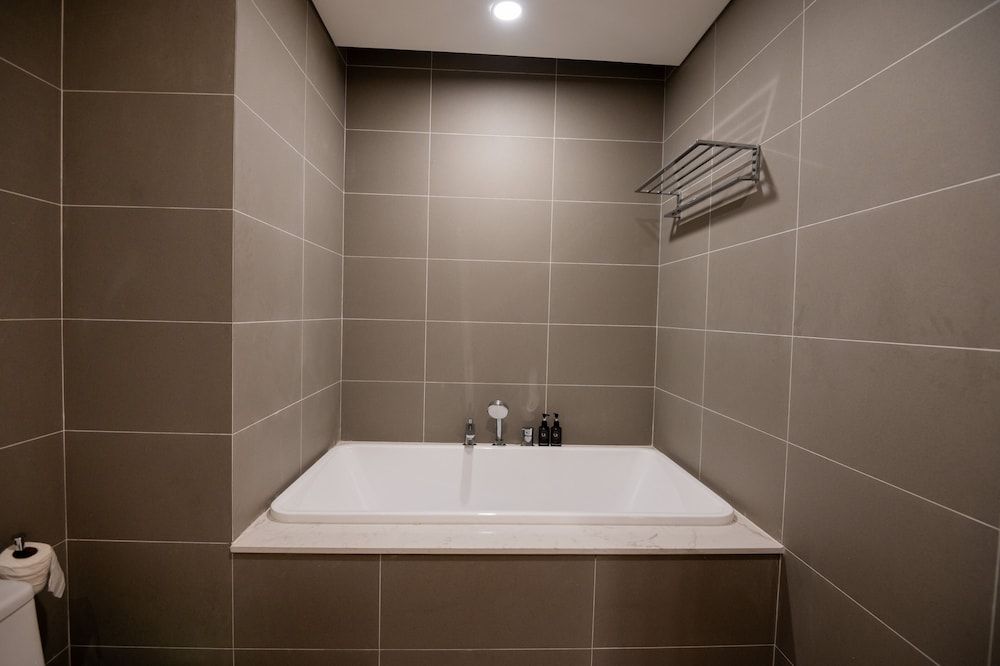 Lunetta Serviced Apartment Family Apartment, 3 Bedrooms, City View, Tower 9