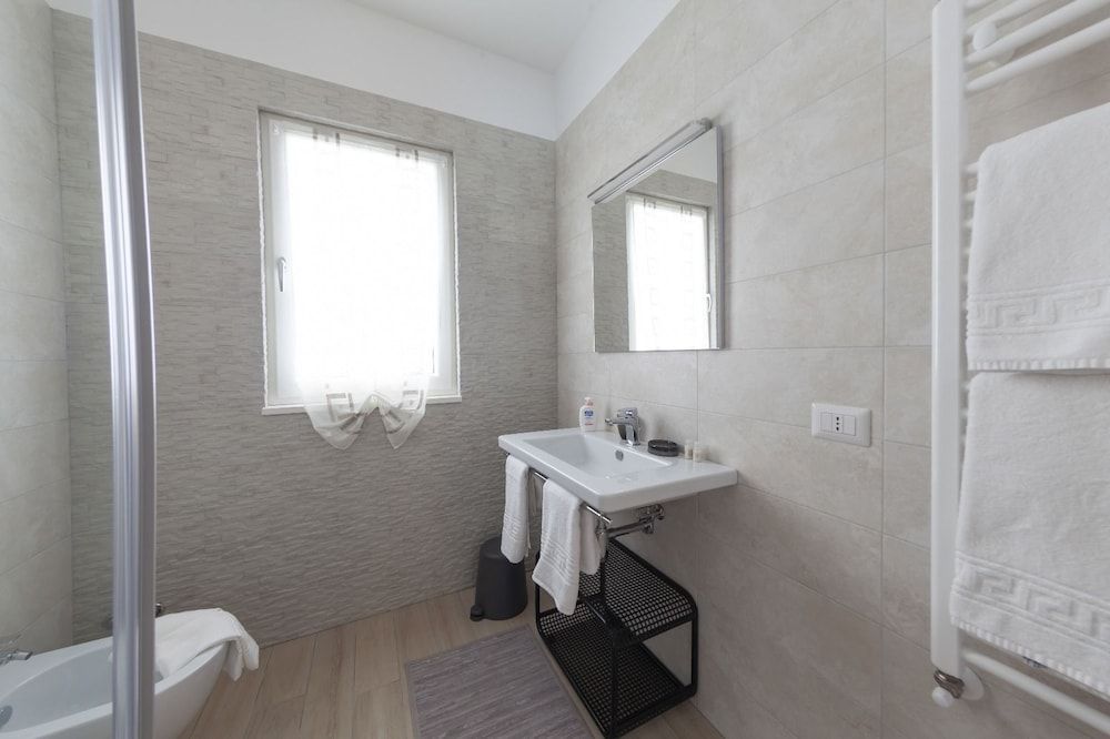 Ofra Matera Double Room, Pool View 5