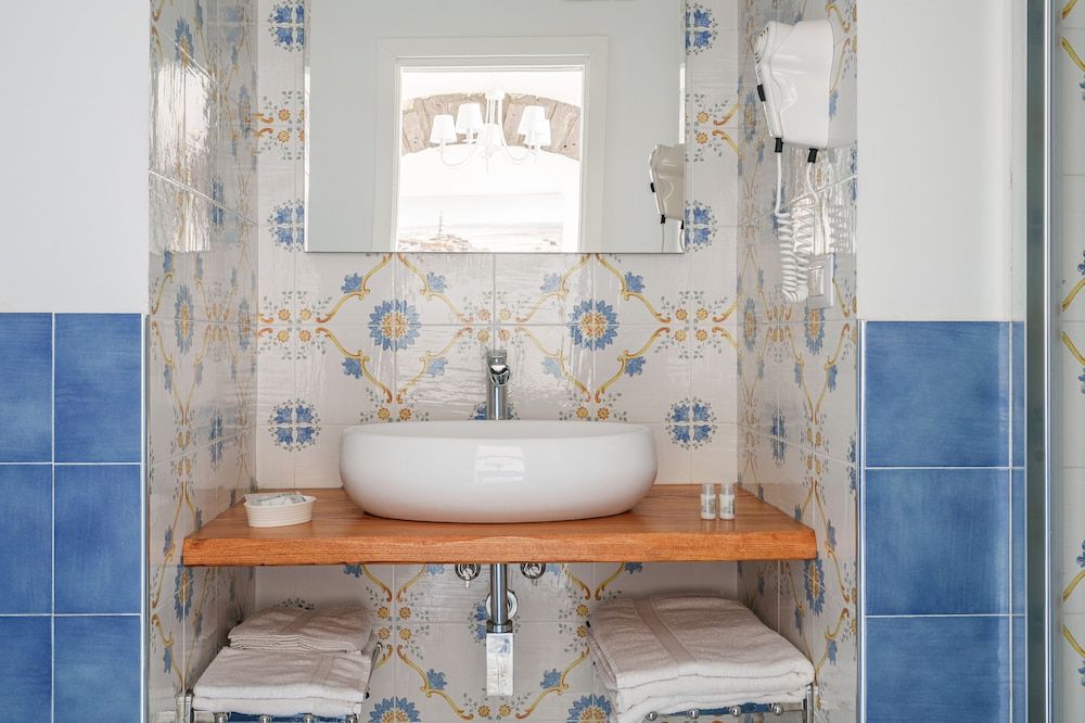 Villa Prota Resort Superior Double Room, Courtyard View 5