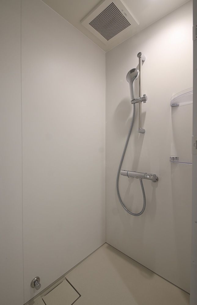 undefined Spa World 6