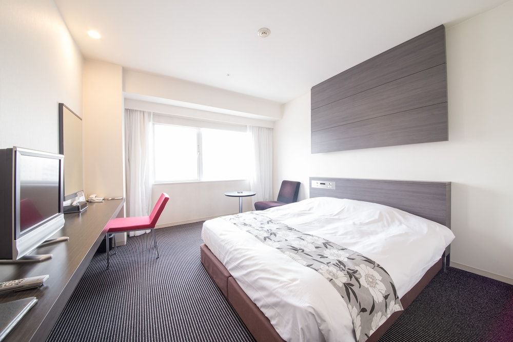 undefined Spa World 2