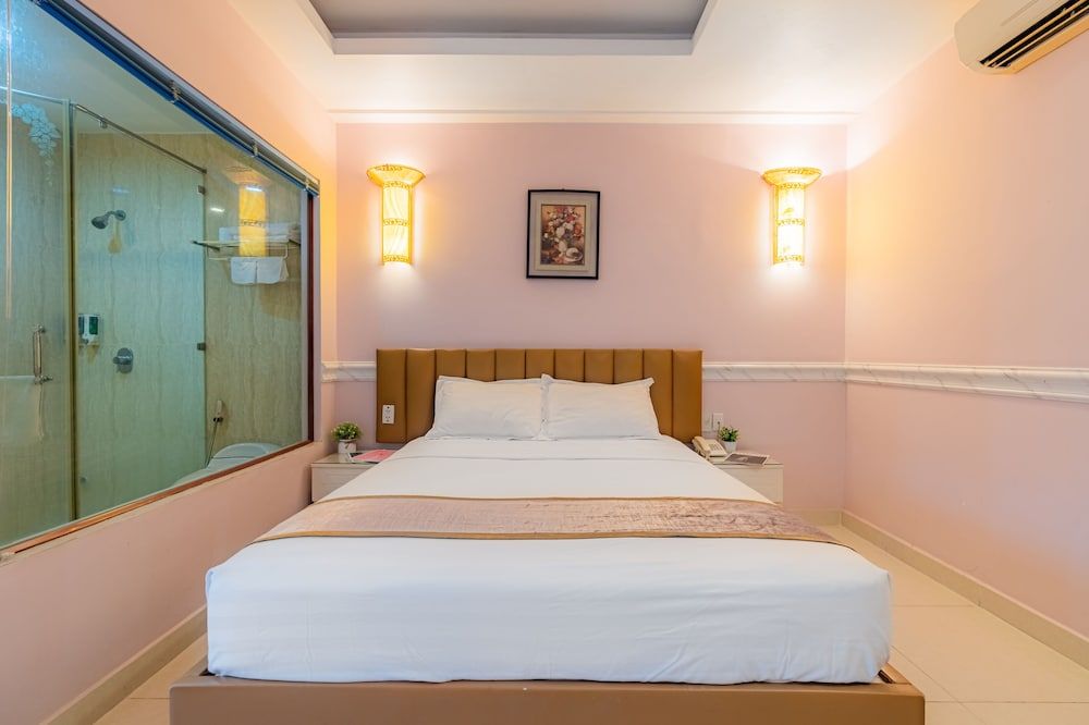 undefined Fortune 1127 Central Hotel 9