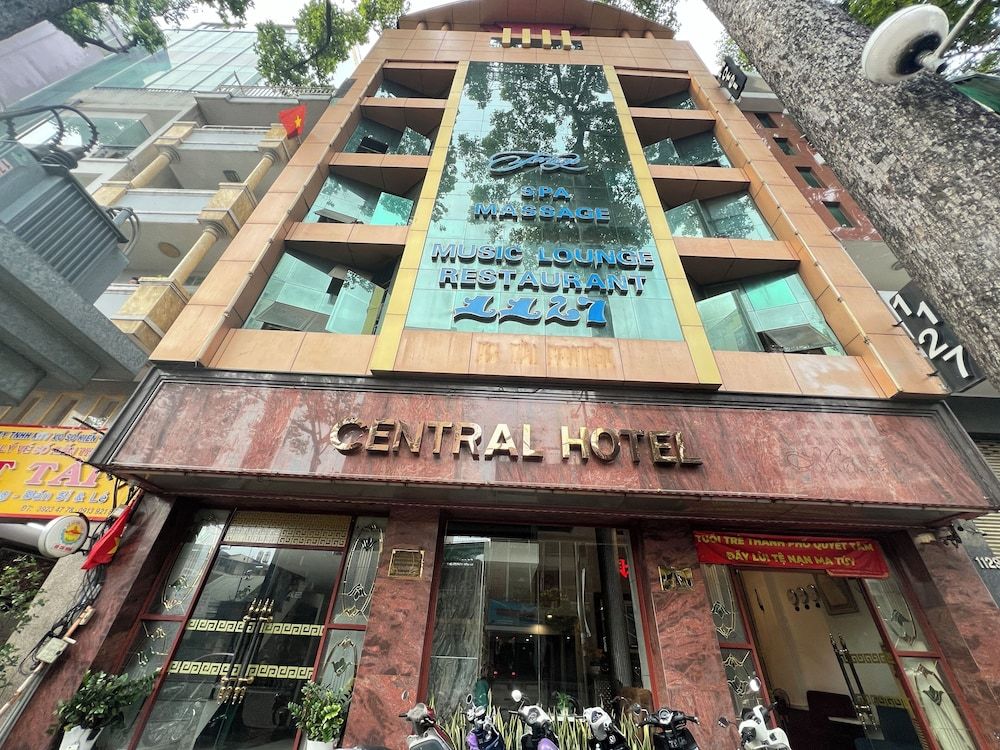 undefined Fortune 1127 Central Hotel 4