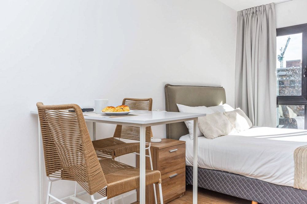 Loft (8B)