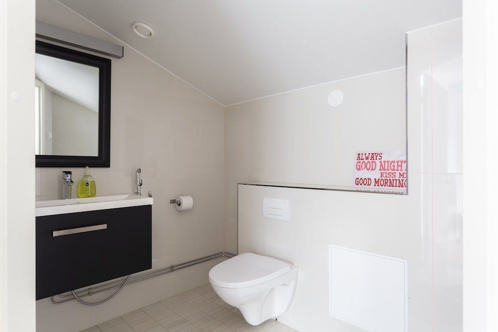 2ndhomes Kluuvi 2BR penthouse with balcony and sauna Superior Apartment 11