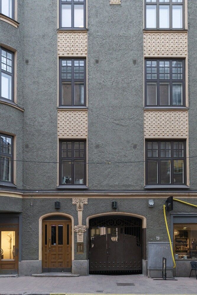 Secondary Image