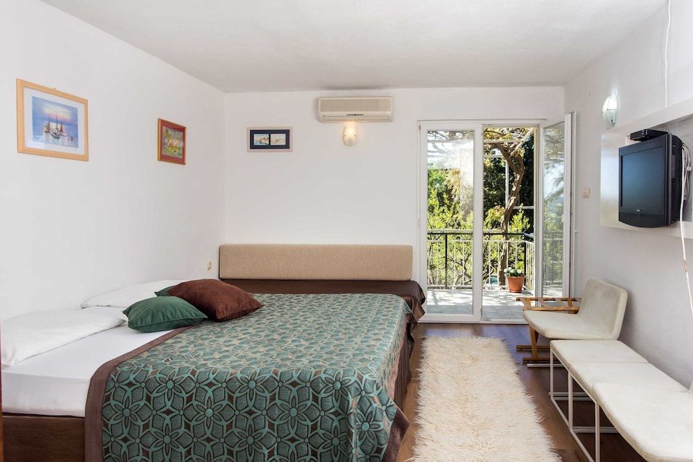 Apartment (Deluxe One-Bedroom Apartment with Bal)