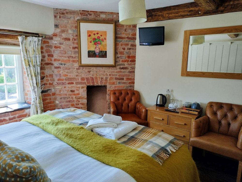 Cann Office Hotel Double Room 4