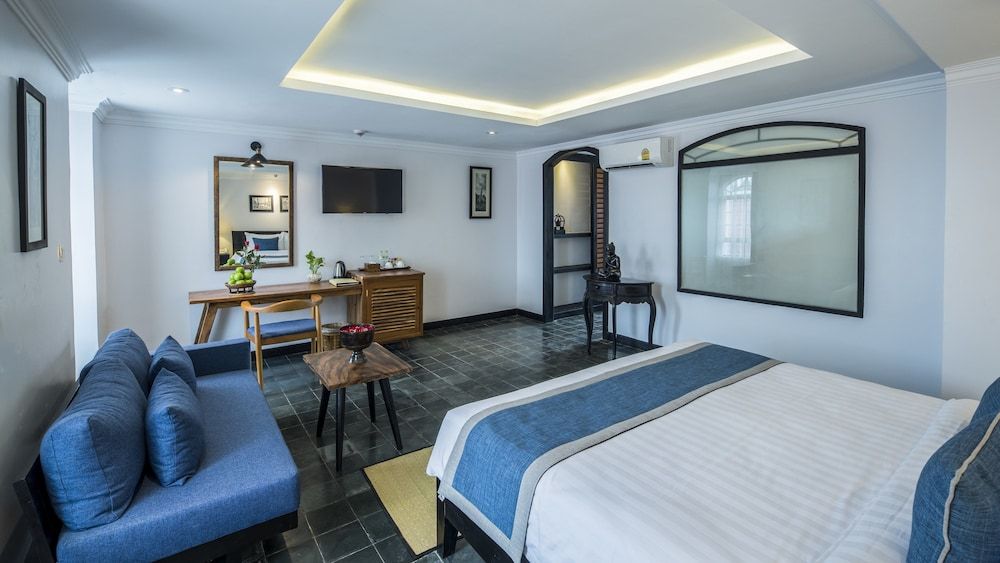 undefined The Cyclo Residence Suite 7