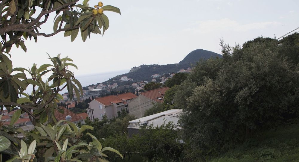 undefined Ema Sun Apartment 9