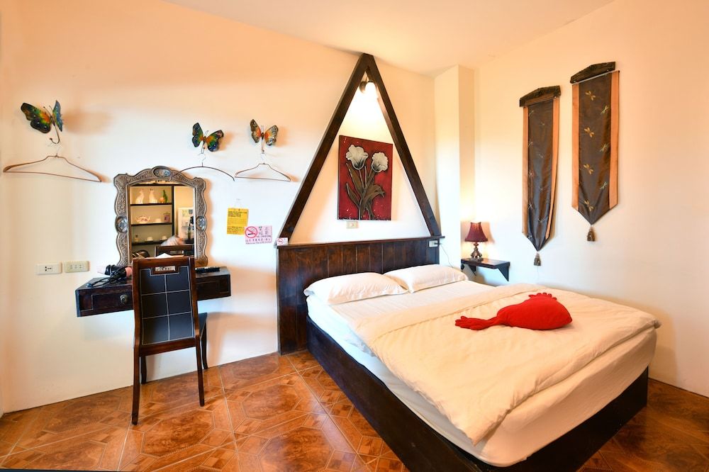 undefined Windsor's Han-Guan B&B 2