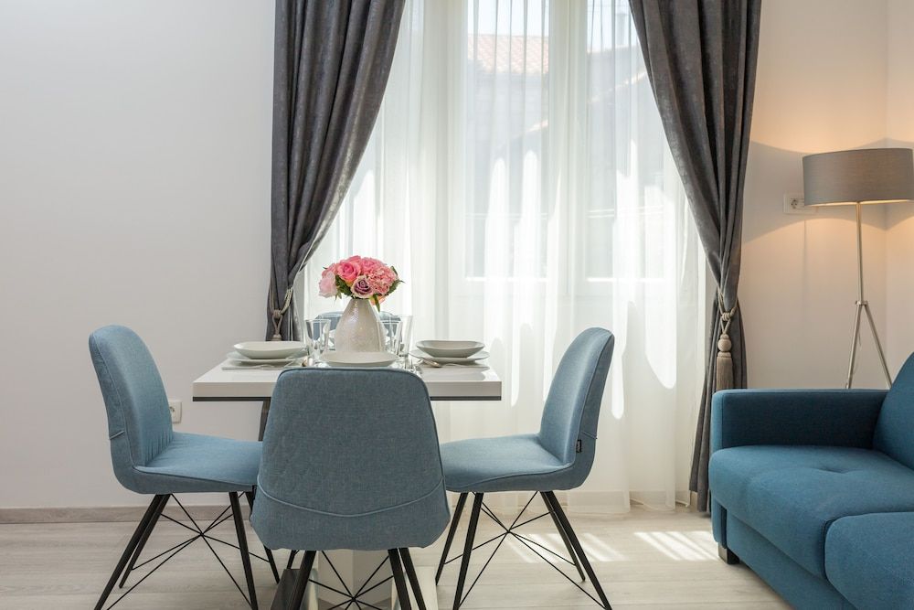 undefined Luxury Studios & Rooms Seven 8