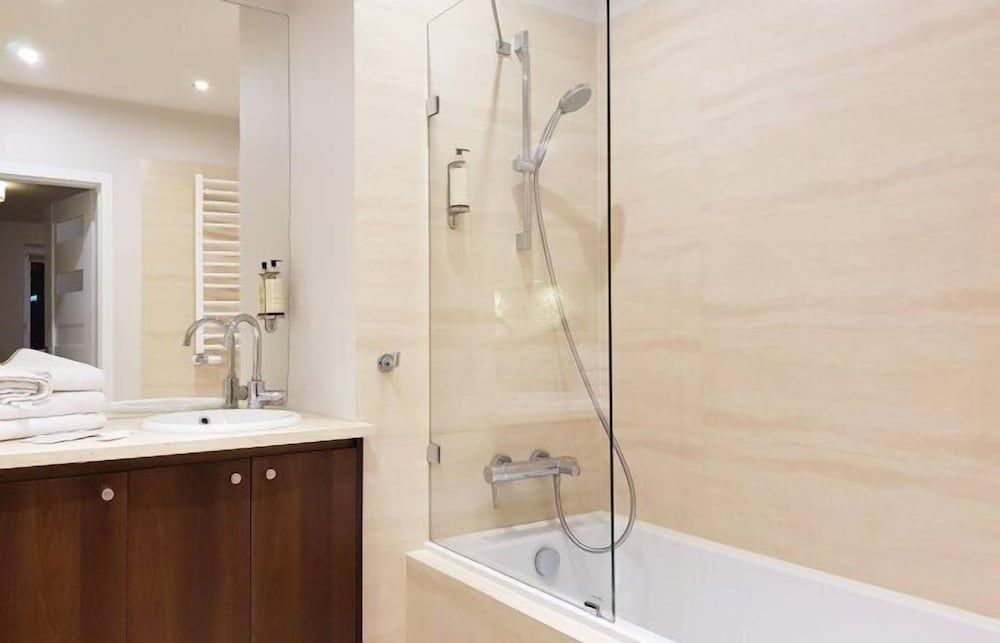 Chopin Apartments Eco Apartment, 2 Bedrooms 8