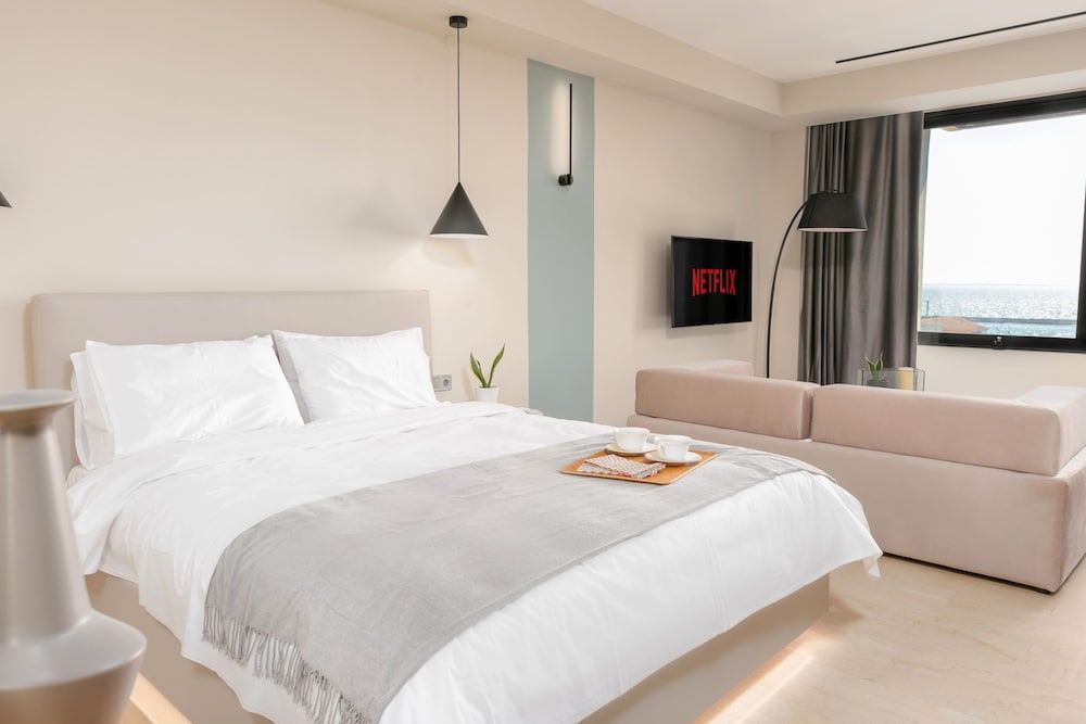 Premium Studio Suite, Hot Tub, Sea View