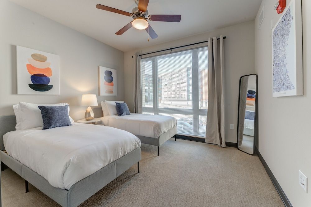 Kasa Westown Milwaukee Family Apartment, 2 Bedrooms, Non Smoking, 2 Bathrooms (Self Check-in with Virtual Front Desk) 4