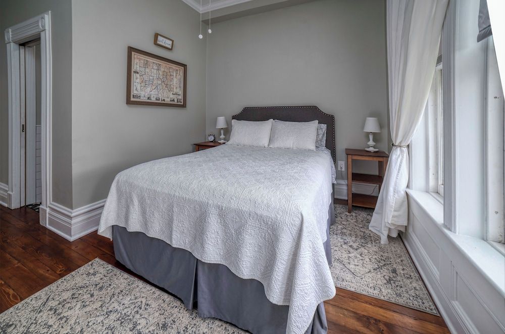 Hatch House Bed & Breakfast Standard Room, 1 Queen Bed, Non Smoking, Ensuite 2