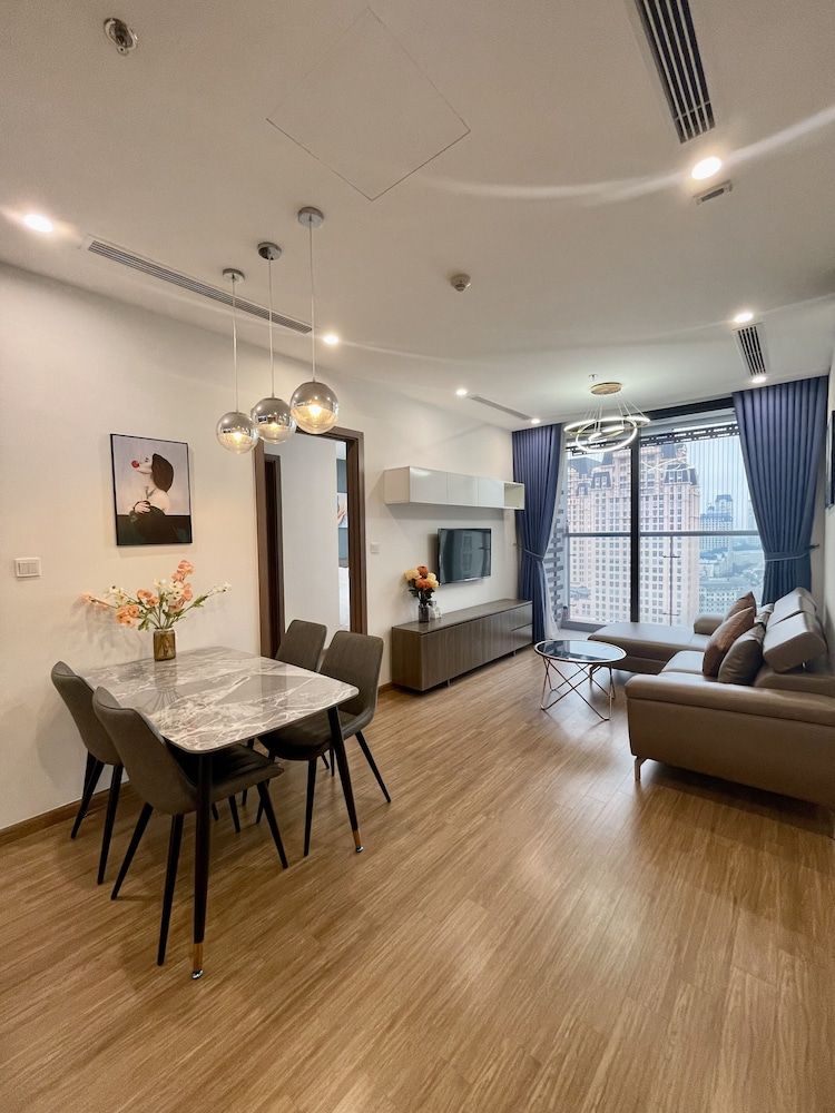 Cindy Vinhomes Skylake Apartments Business Apartment, 2 Bedrooms, Balcony, City View 10