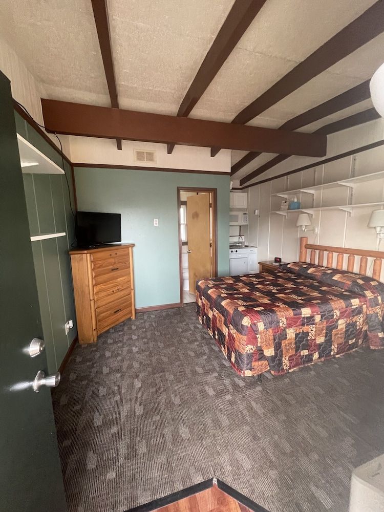 OLDE MILL INN OF CLARKSTON Standard Room 12