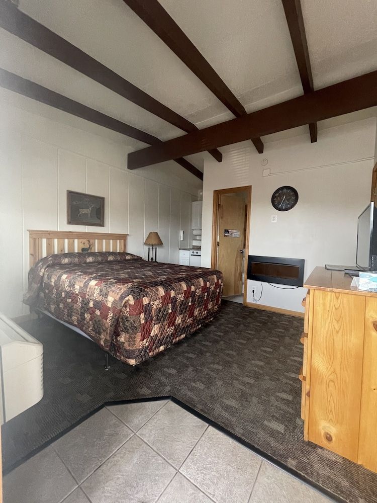 OLDE MILL INN OF CLARKSTON Standard Room 6